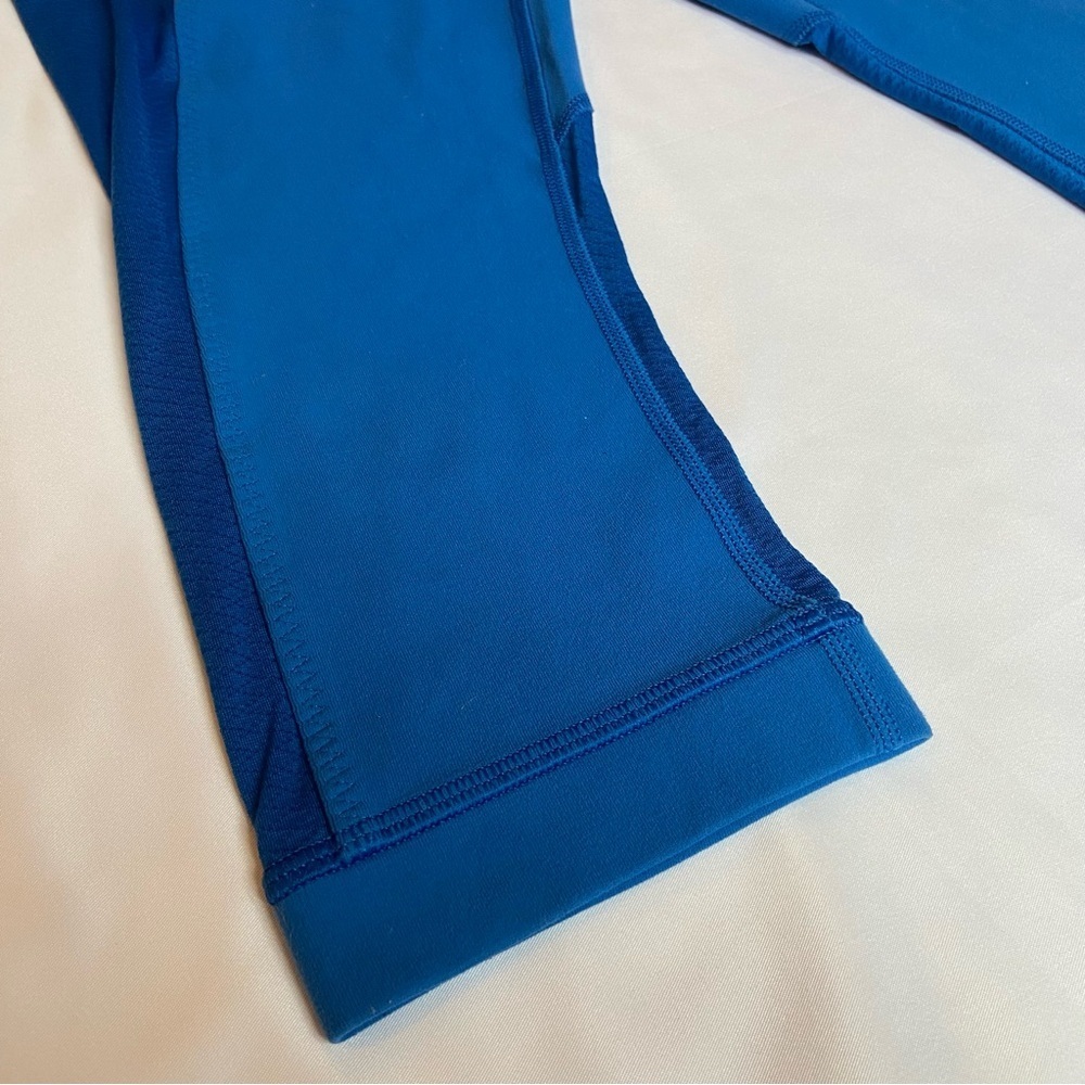 Lululemon Athletica Blue Leggings with Black Waistband - Picture 4 of 12